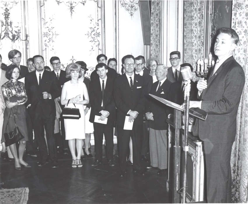 President-Lloyd-DeLamater-Graduation-Ceremony-1965.jpg