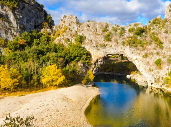 Grotte Chauvet II, Ardèche | The American University of Paris