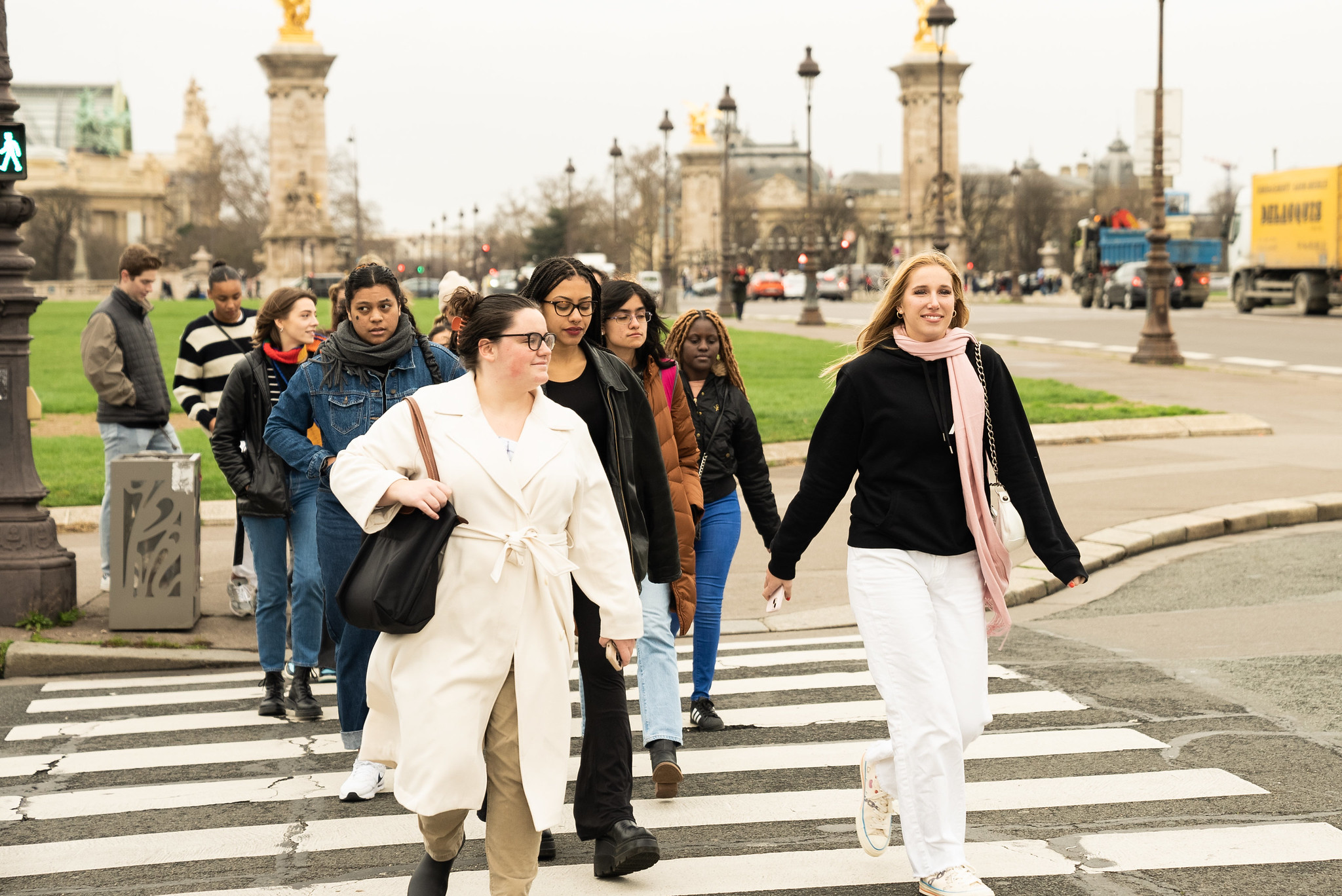 How Walking Around Paris Helps Students Create Meaning | The American ...