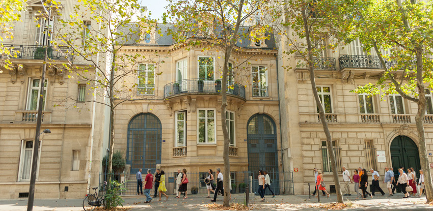 Visit the Campus | The American University of Paris