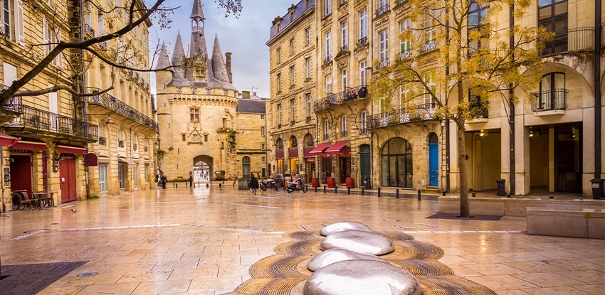 Bordeaux - Writing Self and The City | The American University of Paris